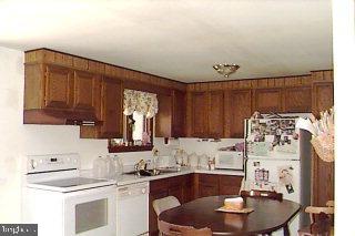 38 Buck Hill Road Kinzers, PA 17535 - Photo 4 of 5
