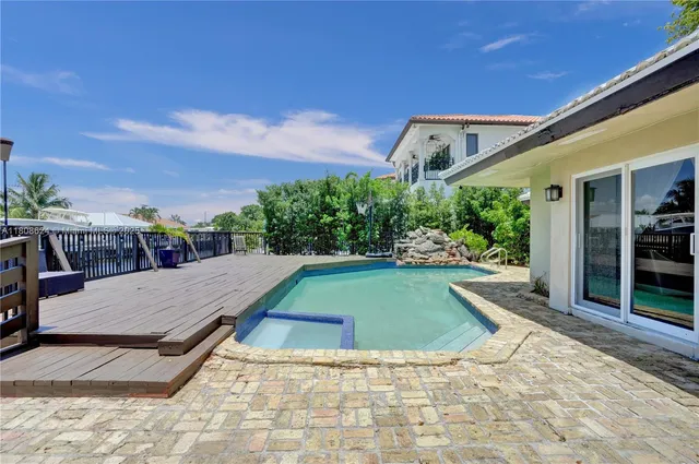 $6,999 | 3100 Northeast 56th Court, Fort Lauderdale, FL 33308