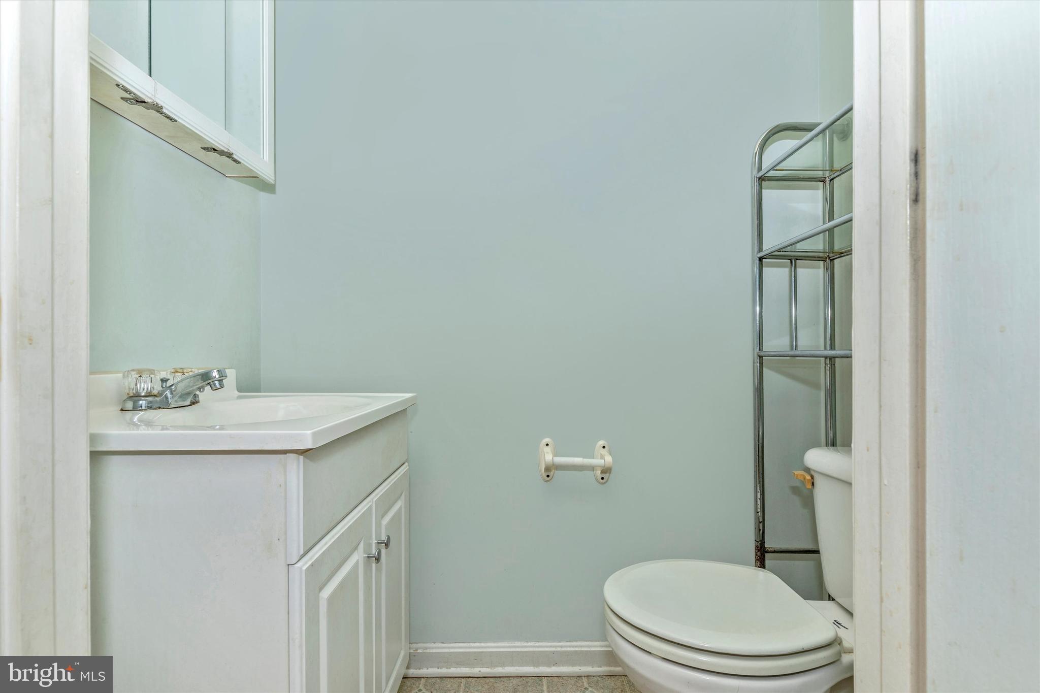 14043 Edgemont Road Smithsburg, MD 21783 - Photo 27 of 52 Main level