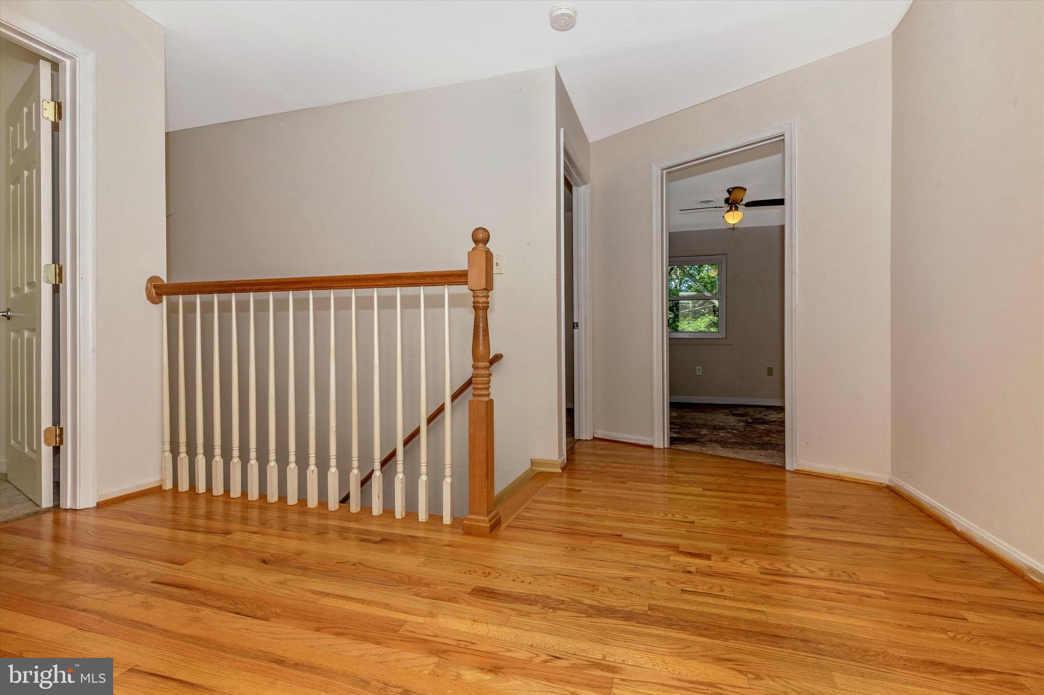 14043 Edgemont Road Smithsburg, MD 21783 - Photo 28 of 52 Upper Hall
