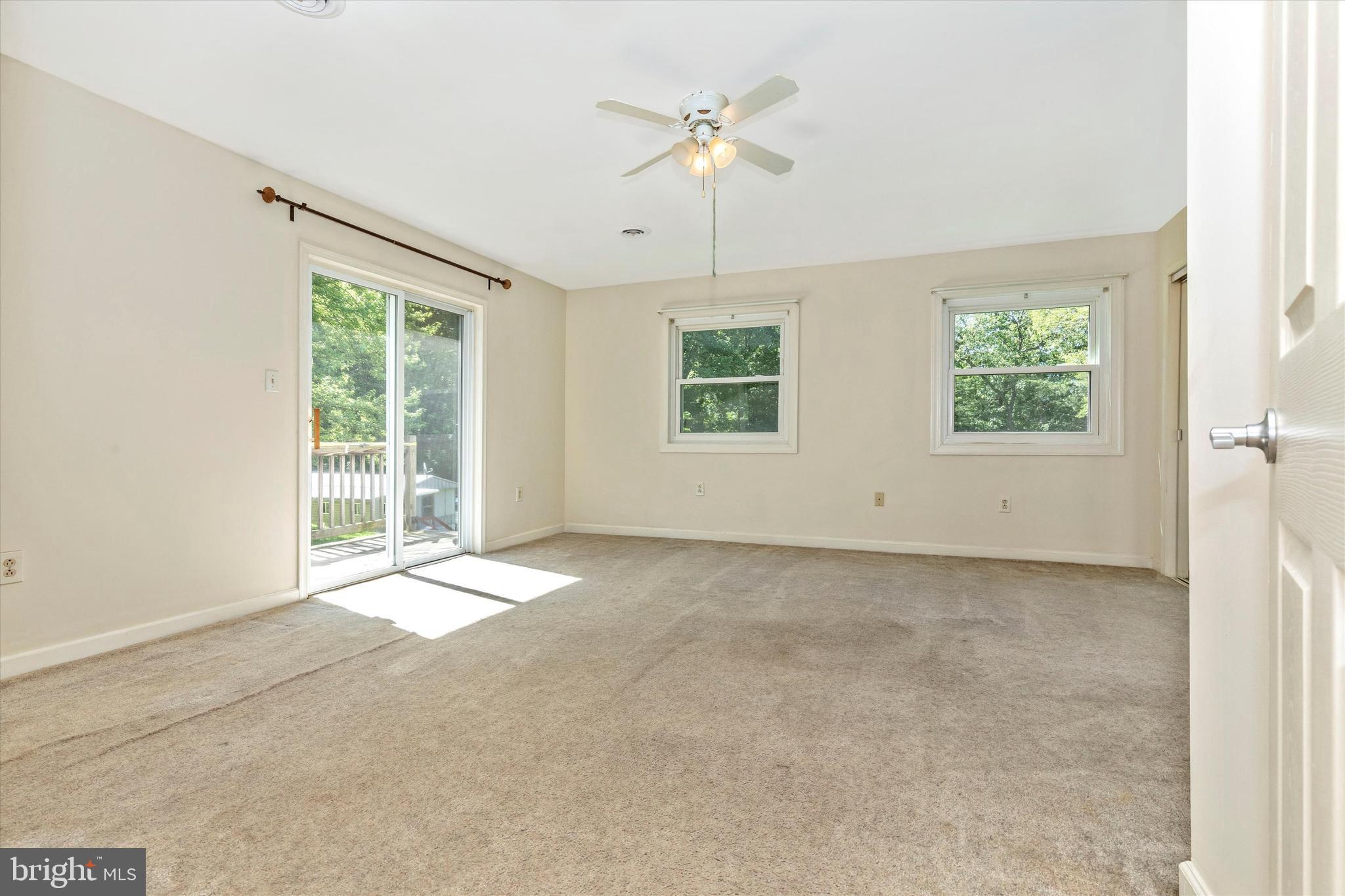 14043 Edgemont Road Smithsburg, MD 21783 - Photo 29 of 52 Owners suite
