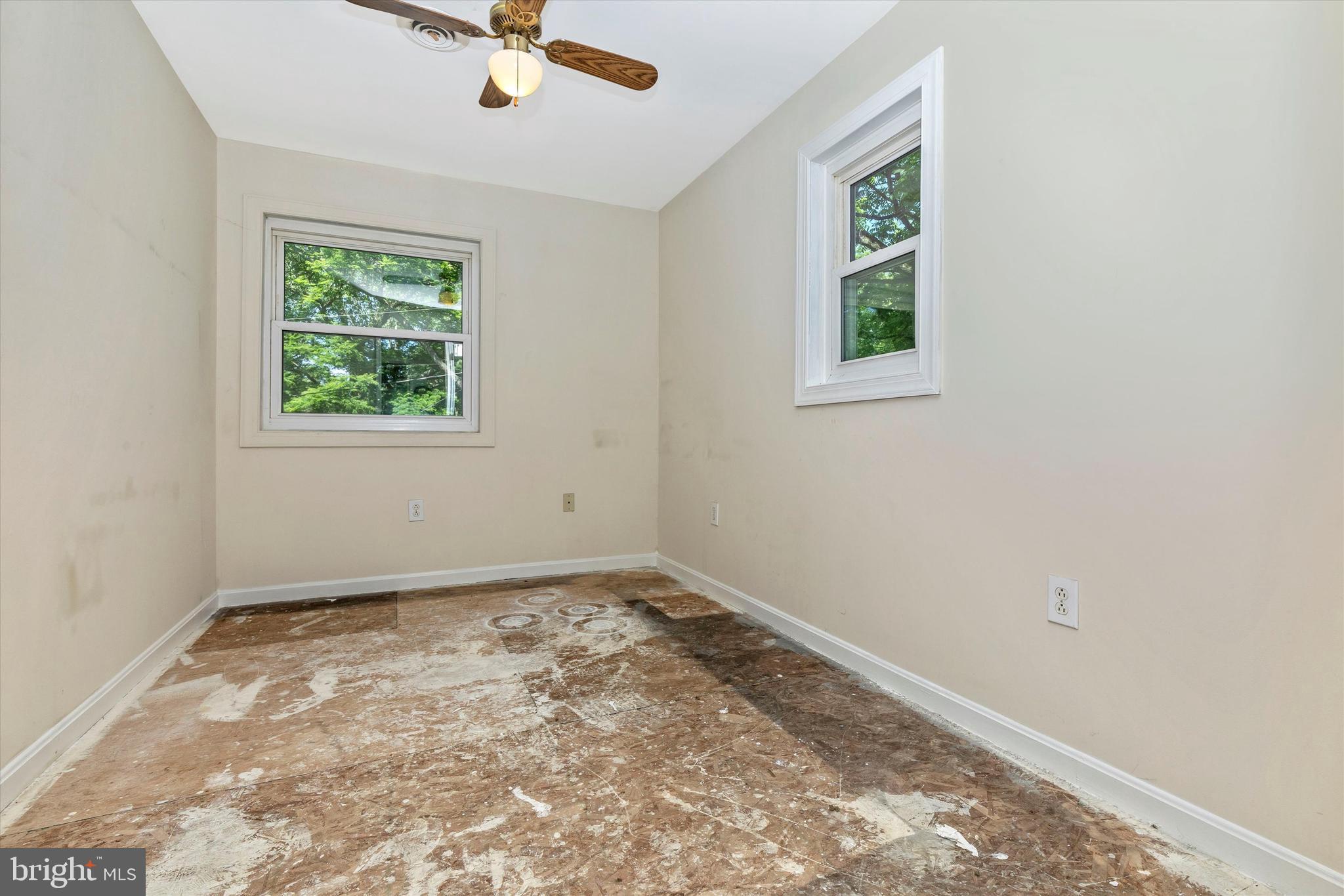 14043 Edgemont Road Smithsburg, MD 21783 - Photo 33 of 52 Bedroom 3 (nursery or office)