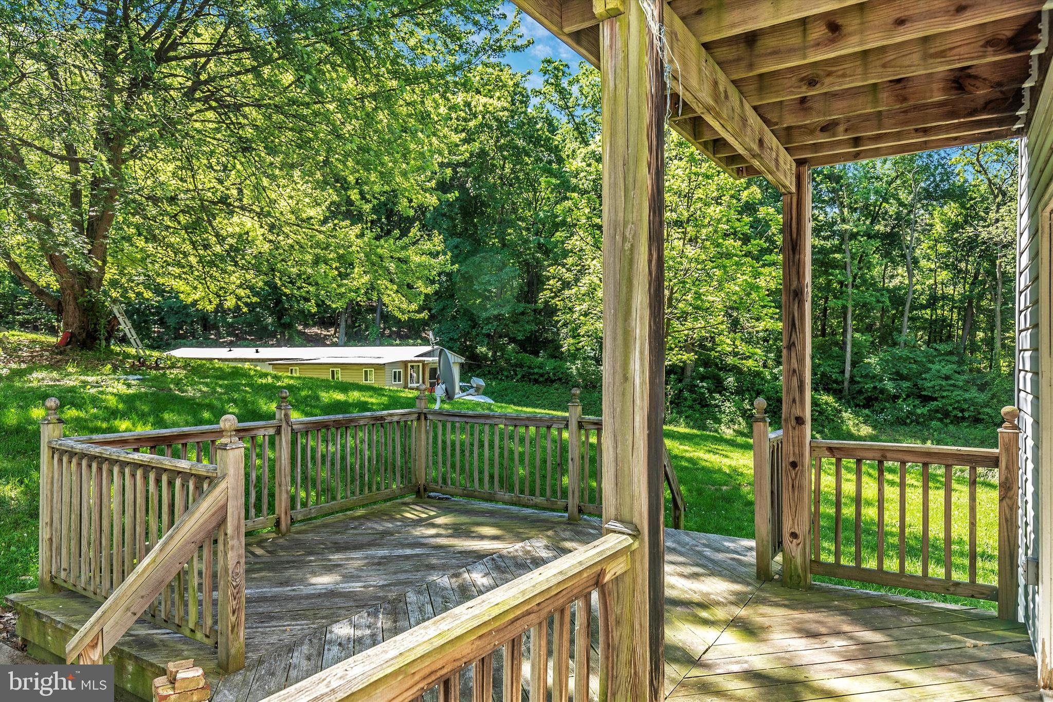 14043 Edgemont Road Smithsburg, MD 21783 - Photo 46 of 52 Rear deck