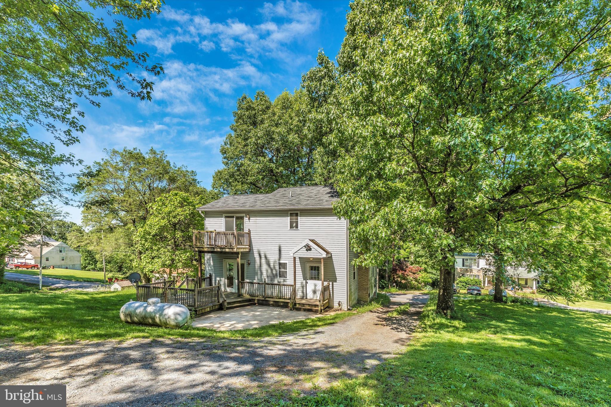 14043 Edgemont Road Smithsburg, MD 21783 - Photo 48 of 52 Rear deck