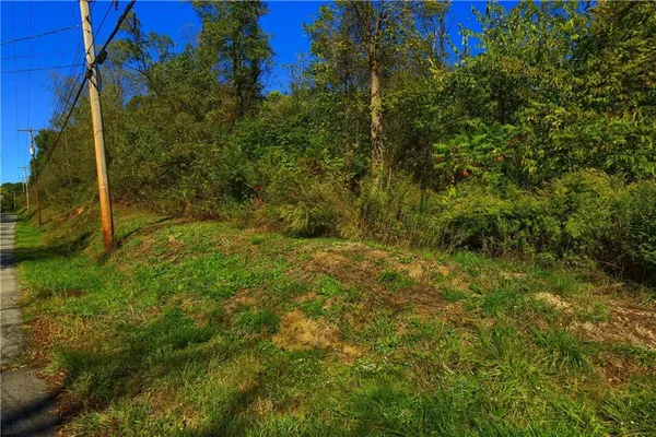 $45,000 | 2618 Highway 30, Hookstown, PA 15050