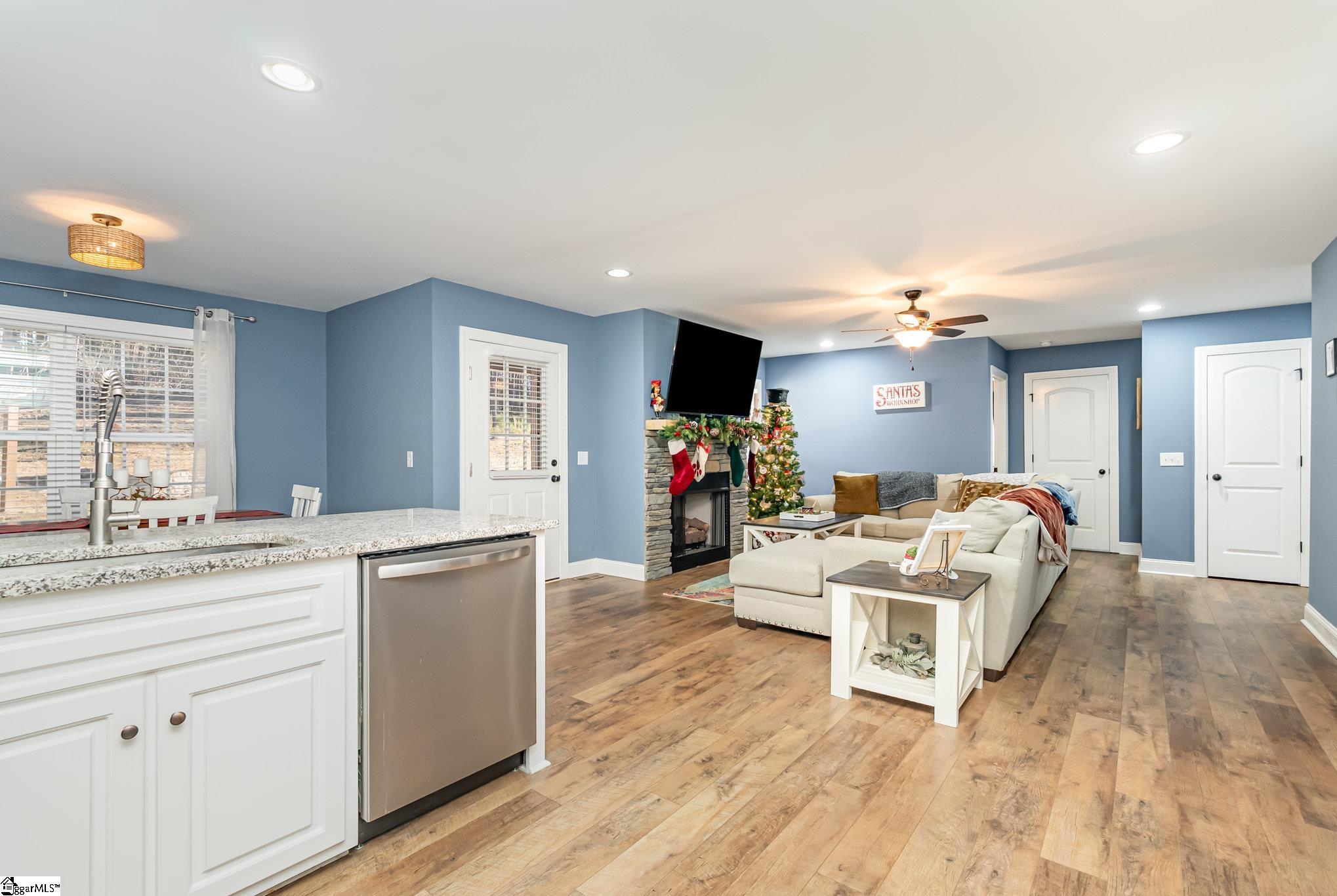 520 Edens Road Pickens, SC 29671 - Photo 10 of 30