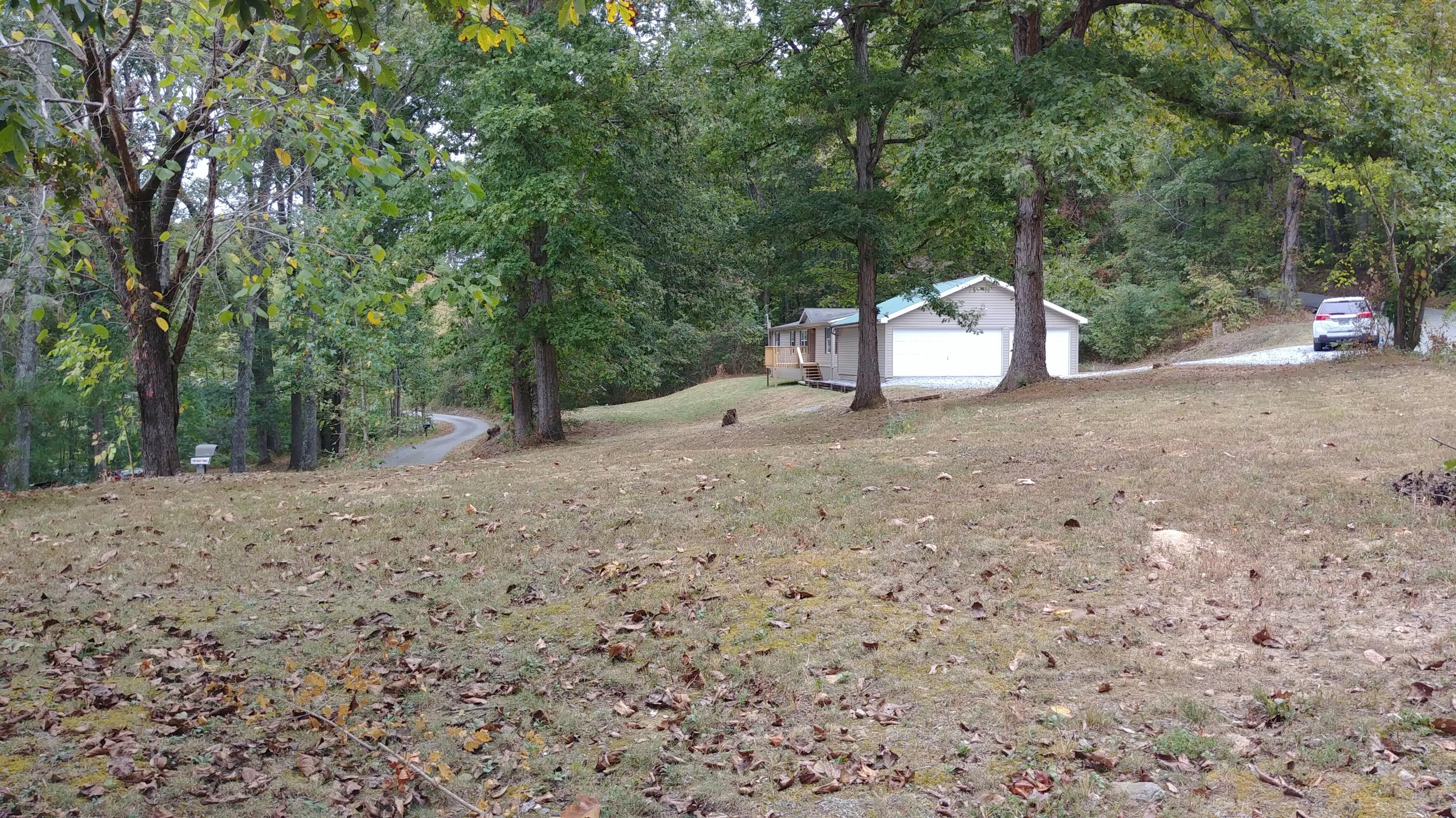606 Humphrey Road Walland, TN 37886 - Photo 2 of 25 1012191111