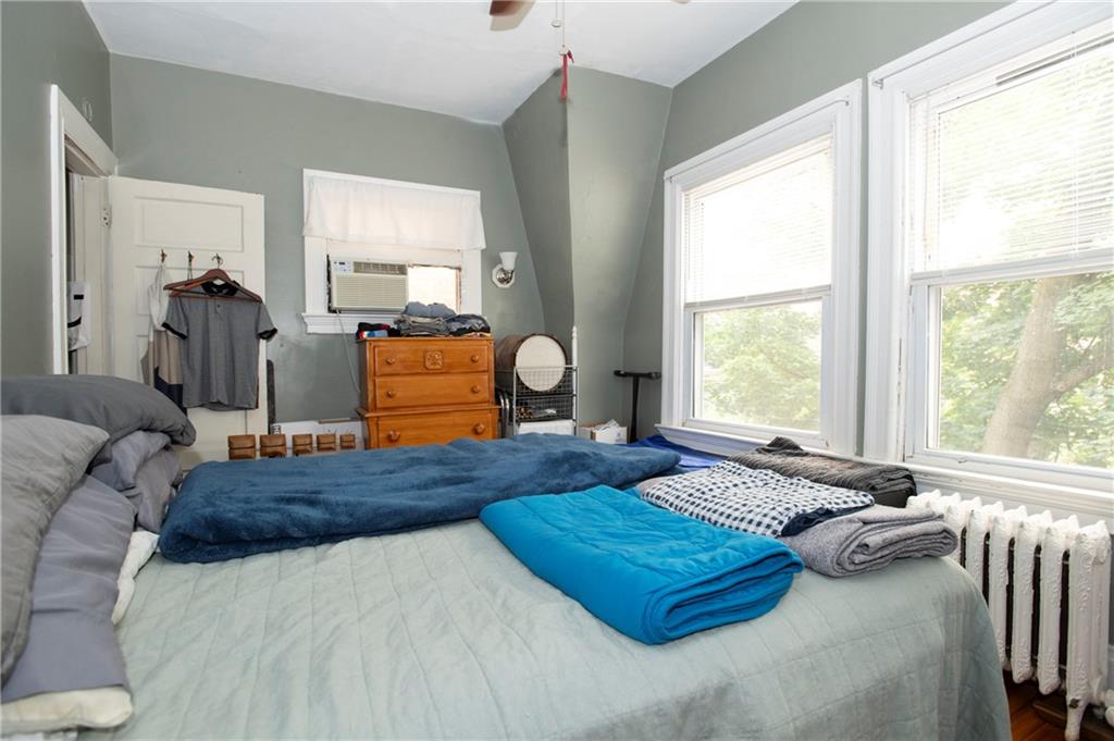 411 Hampton Street Pittsburgh, PA 15221 - Photo 28 of 42 Unit 2 Bedroom