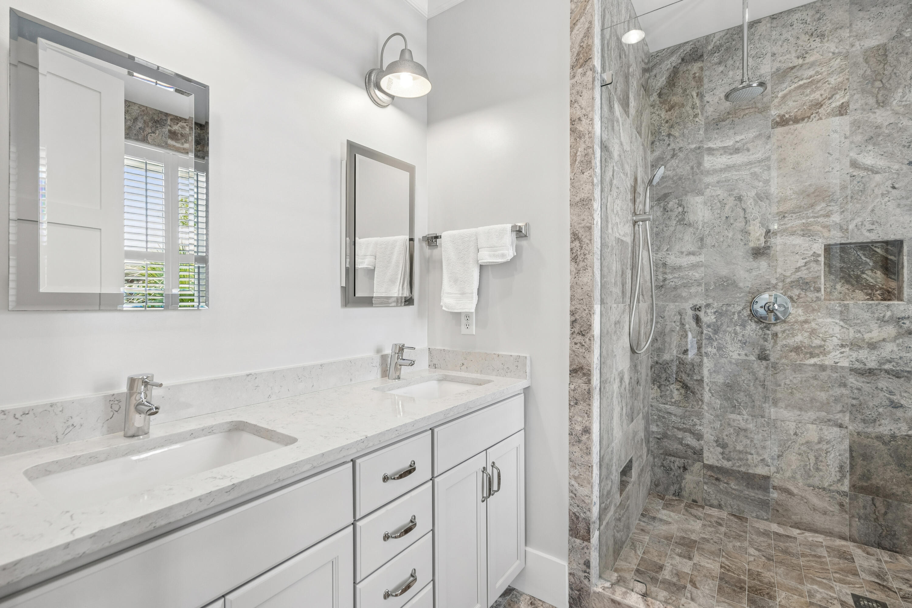 55 Krier Lane Mount Pleasant, SC 29464 - Photo 22 of 56 55KrierLane-KeenEyeMarketing-048