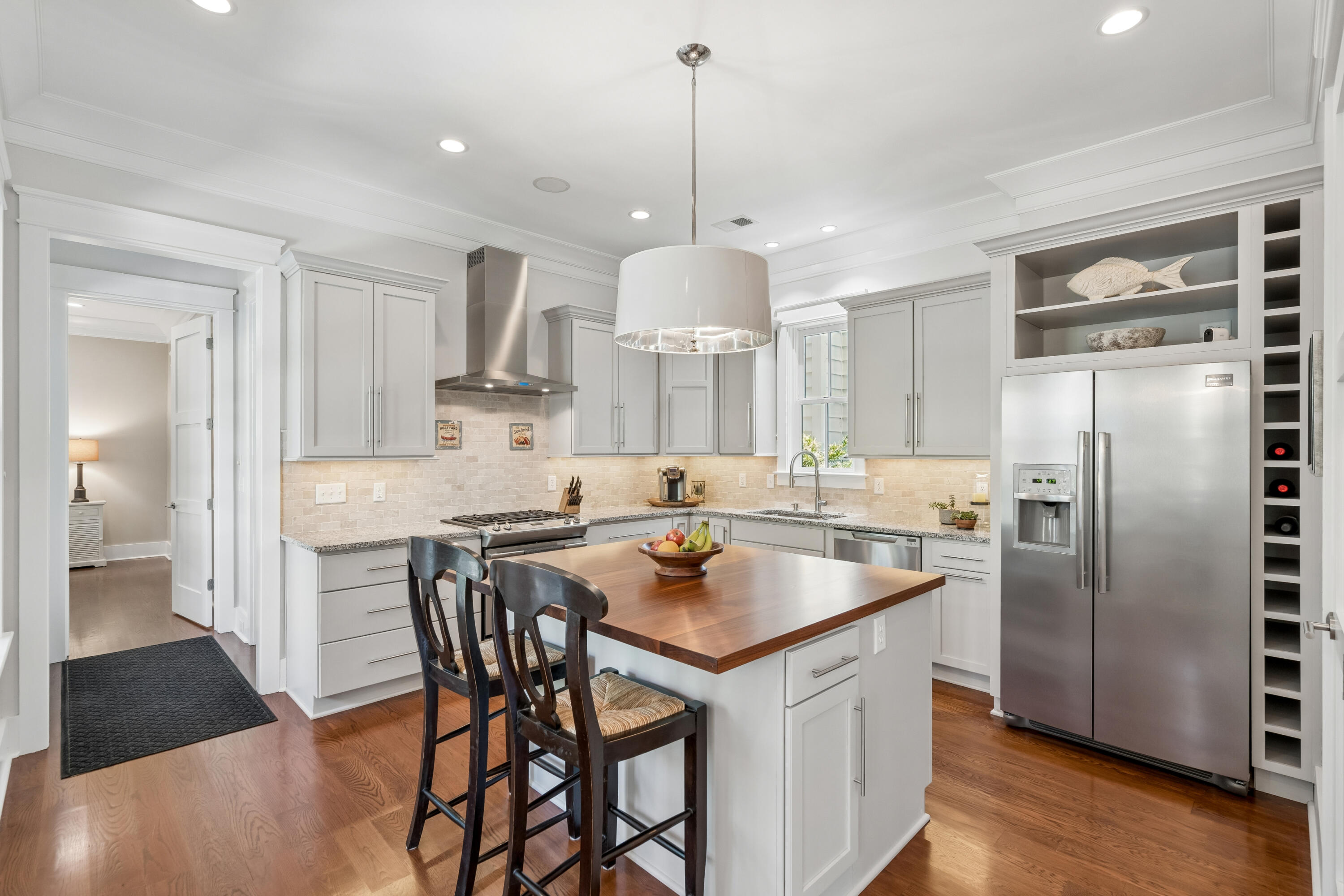 55 Krier Lane Mount Pleasant, SC 29464 - Photo 5 of 56 55KrierLane-KeenEyeMarketing-018