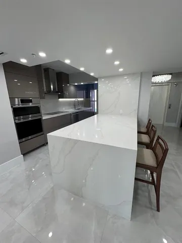 $1,400,000 | 2051 Southeast 3rd Street, Unit 406, Deerfield Beach, FL 33441