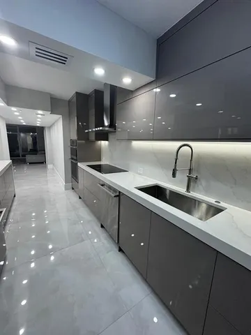 $1,400,000 | 2051 Southeast 3rd Street, Unit 406, Deerfield Beach, FL 33441