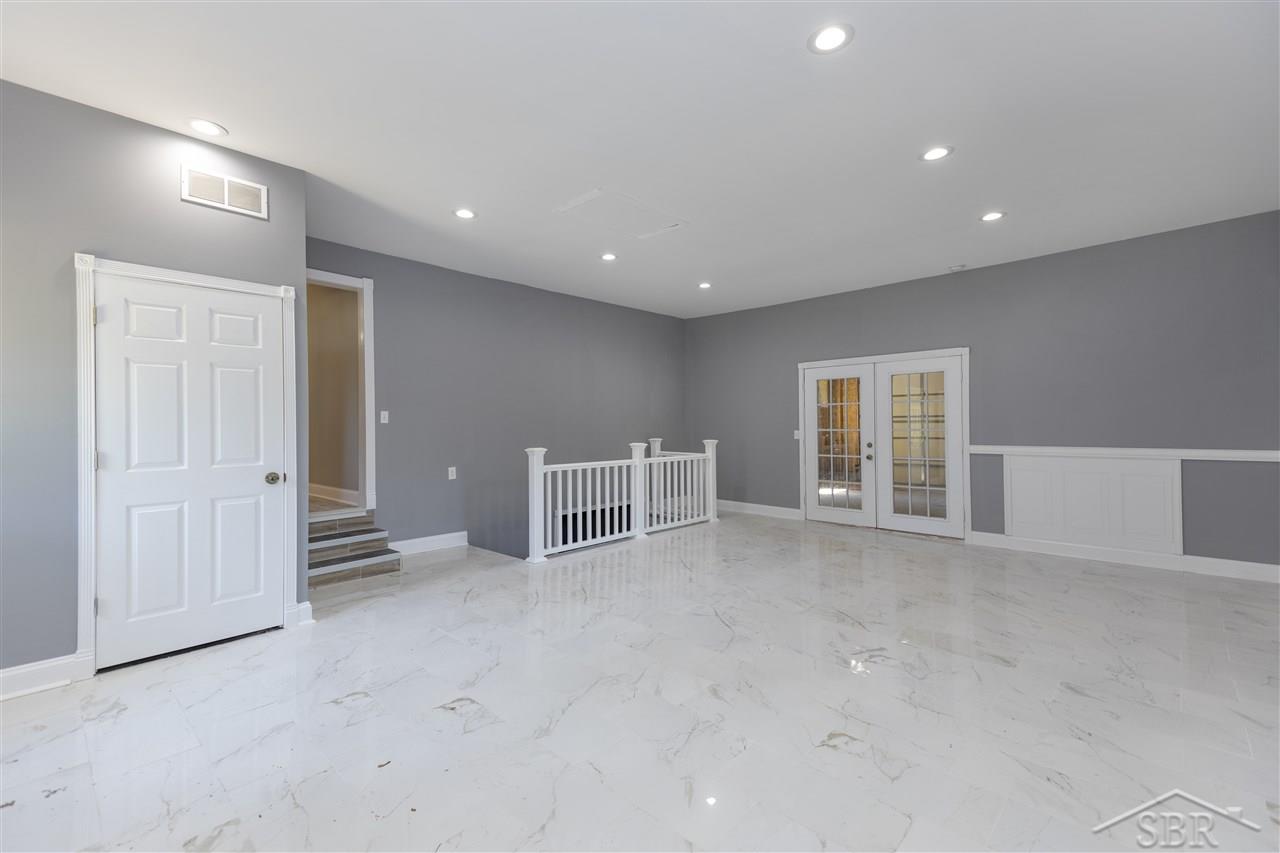 12251 Dice Road Freeland, MI 48623 - Photo 13 of 32