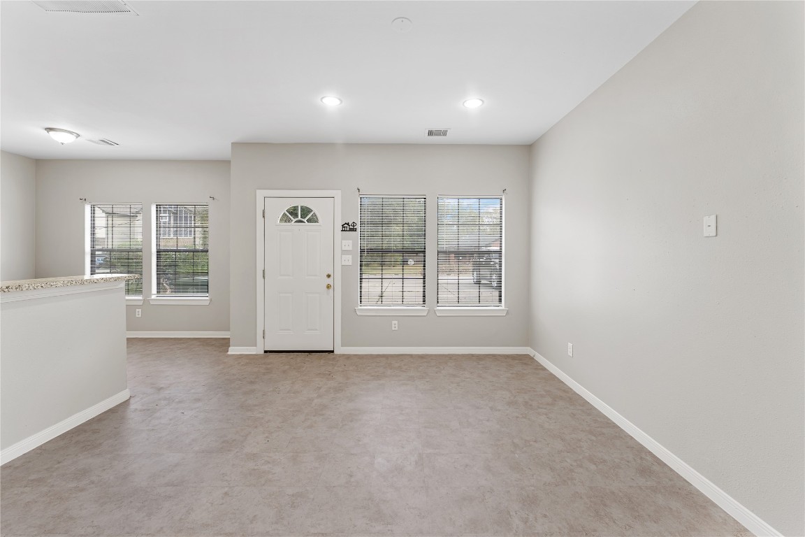 9610 Buffum Street, Unit B Houston, TX 77051 - Photo 12 of 25 Tons of natural light