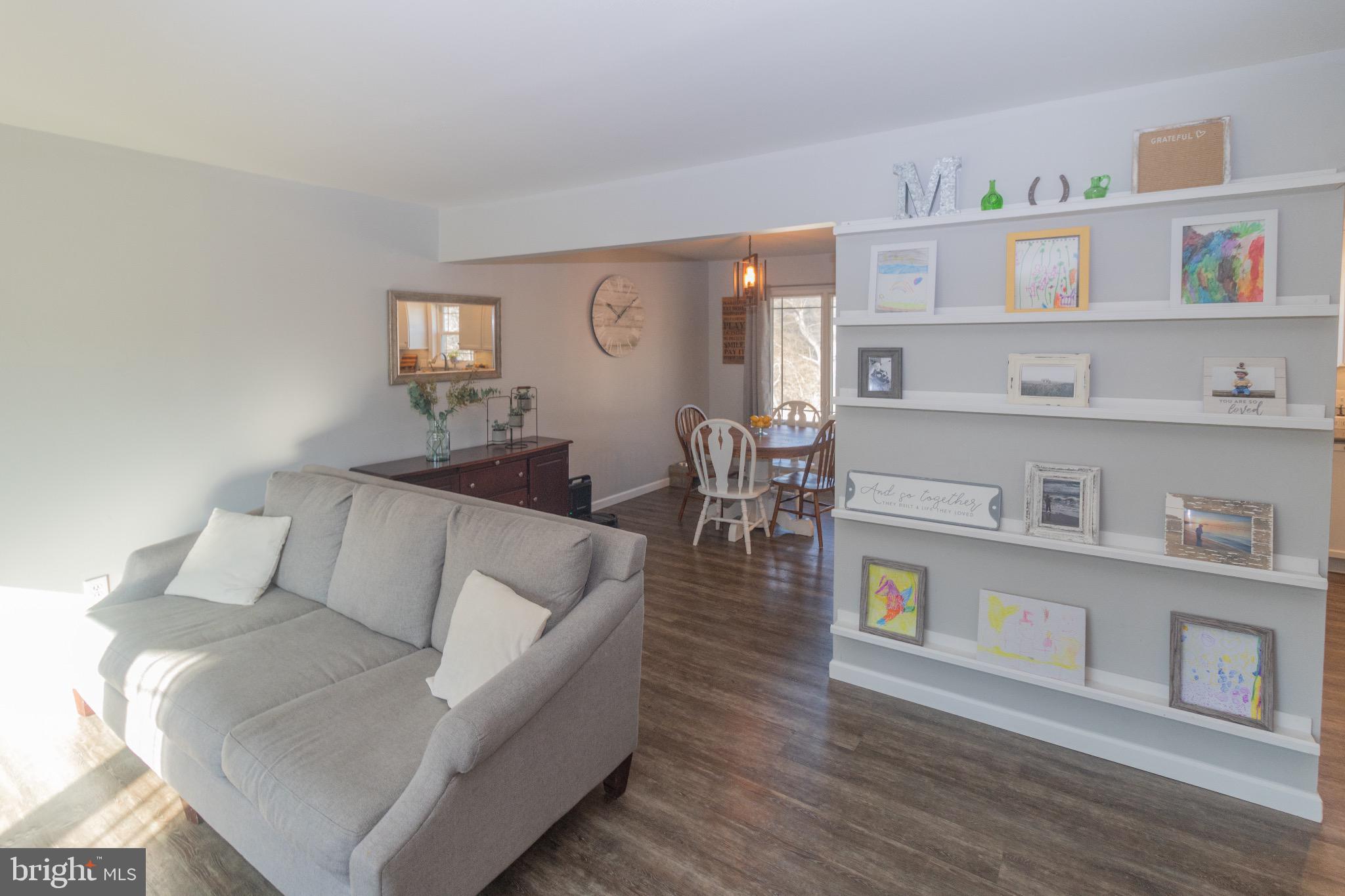 70 Tarnsfield Road Westampton, NJ 08060 - Photo 5 of 35 Bright and inviting open living space.