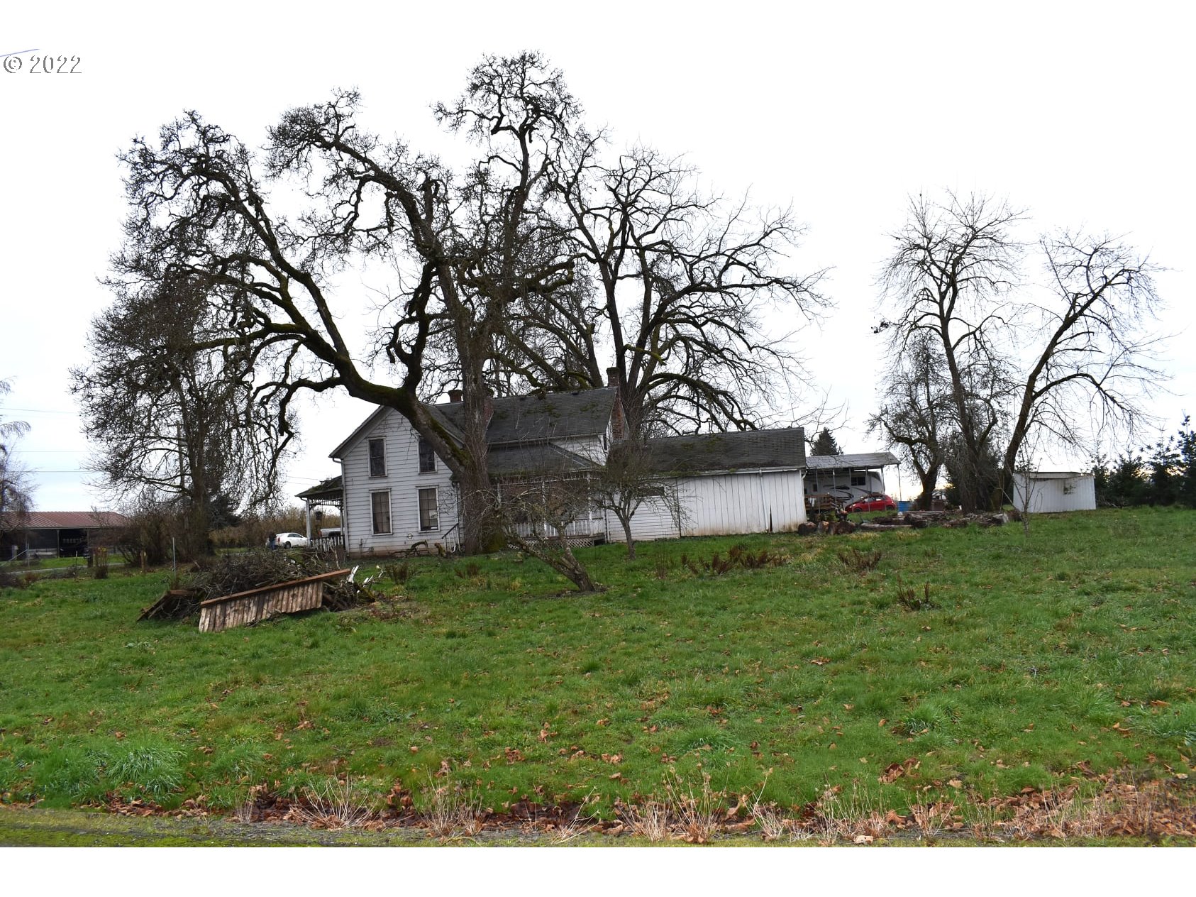 11713 South Riggs Damm Road Canby, OR 97013 - Photo 24 of 28 a backyard of a house with lots of green space