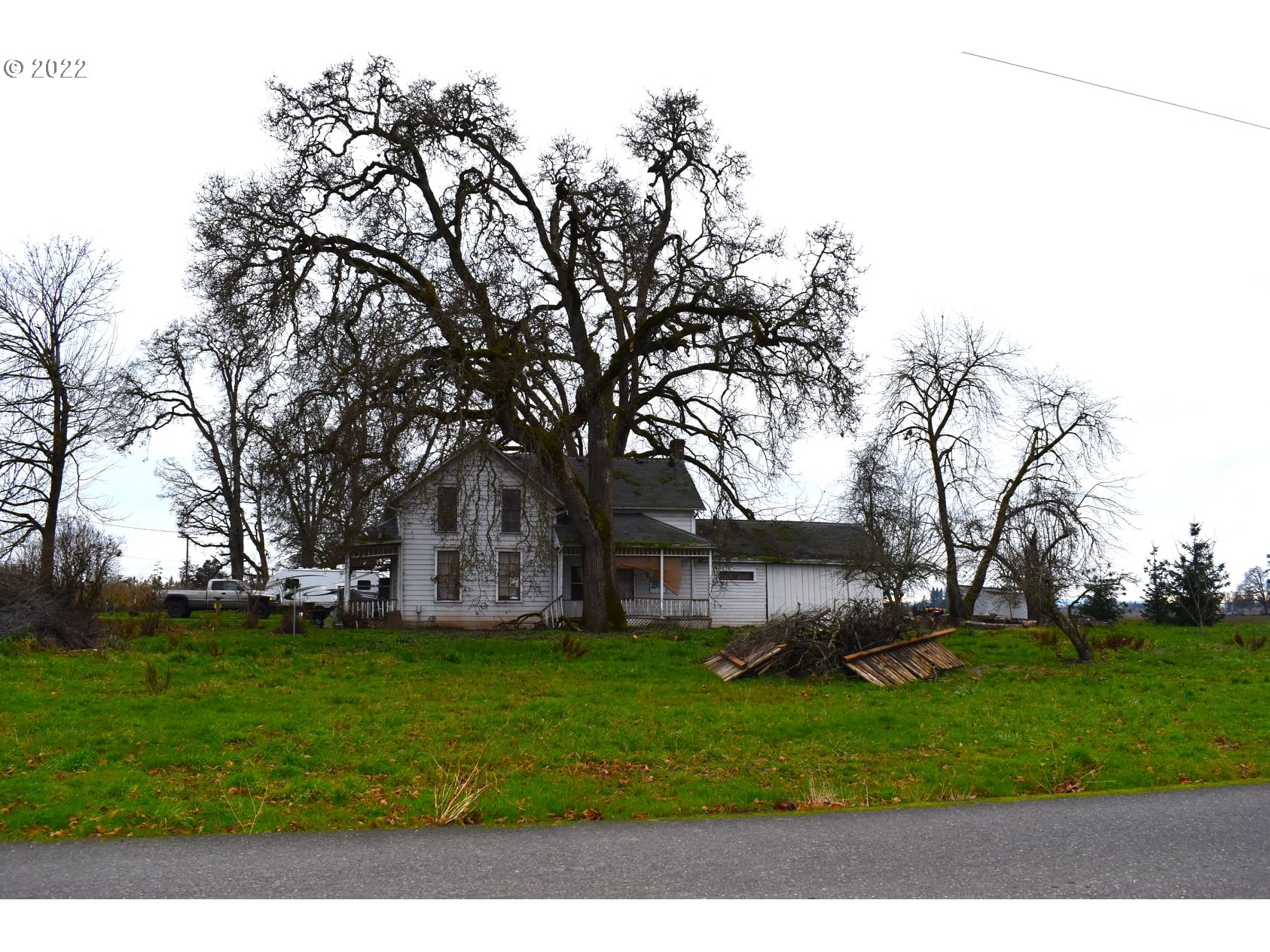 11713 South Riggs Damm Road Canby, OR 97013 - Photo 25 of 28 a view of a park with a tree