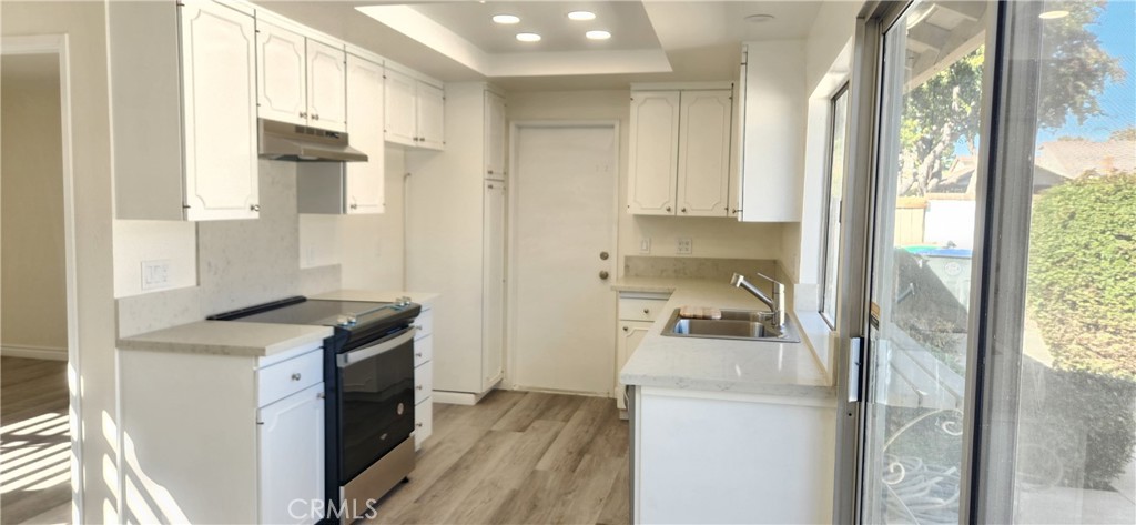 14421 Pinewood Road Tustin, CA 92780 - Photo 16 of 43