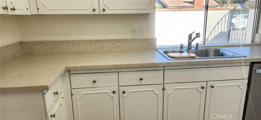 14421 Pinewood Road Tustin, CA 92780 - Photo 24 of 43