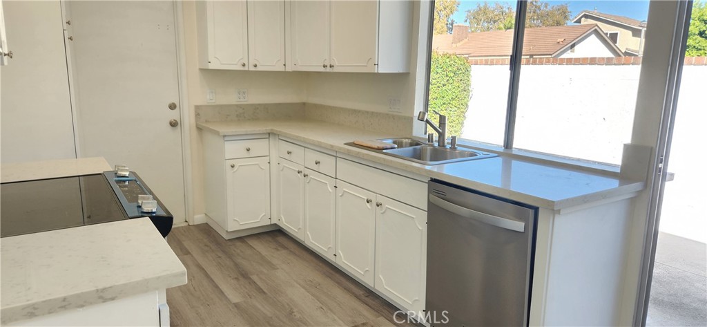 14421 Pinewood Road Tustin, CA 92780 - Photo 25 of 43