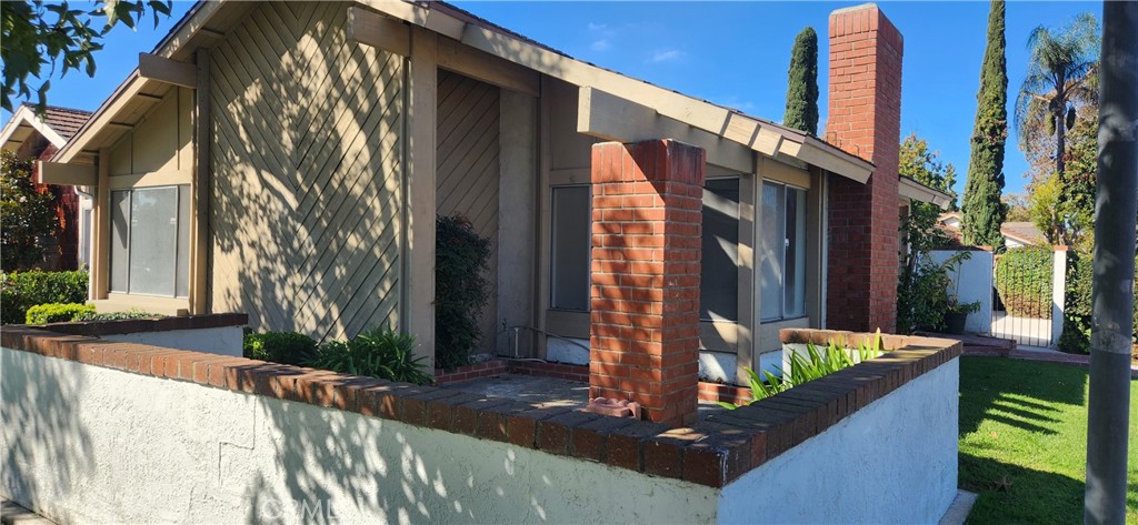 14421 Pinewood Road Tustin, CA 92780 - Photo 5 of 43