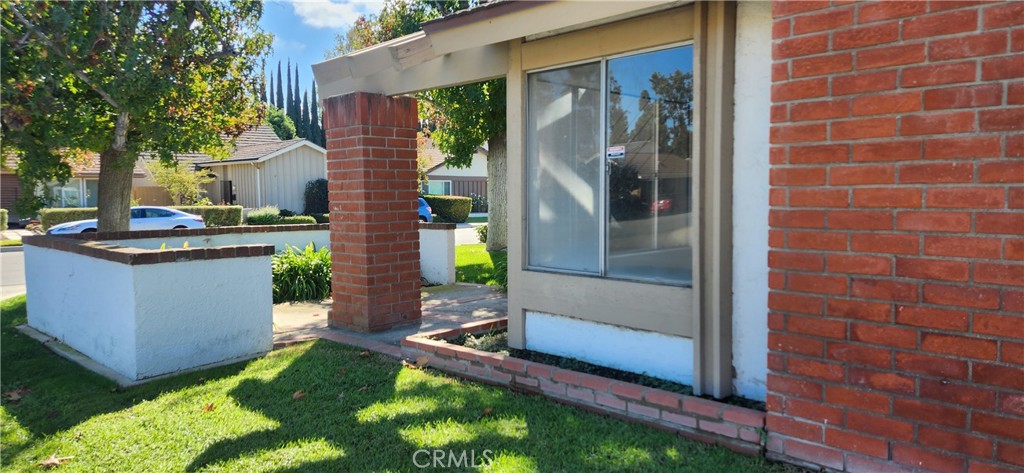 14421 Pinewood Road Tustin, CA 92780 - Photo 8 of 43