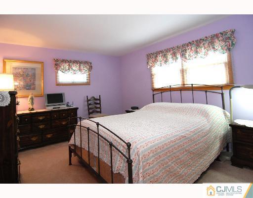 241 North Hill Road Colonia, NJ 07067 - Photo 7 of 10 Gallery Image 7