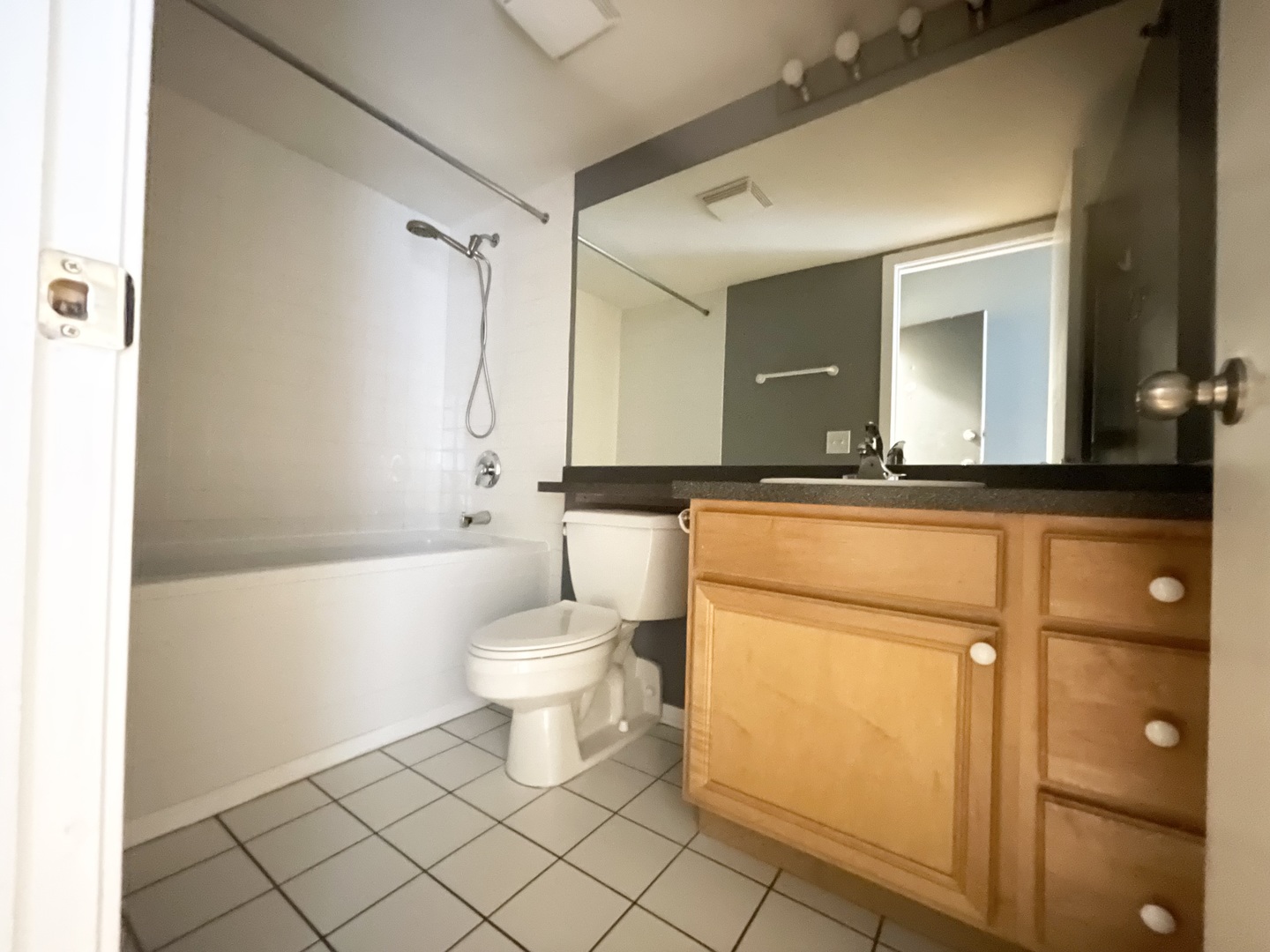 500 South Clinton Street, Unit 640 Chicago, IL 60607 - Photo 10 of 16