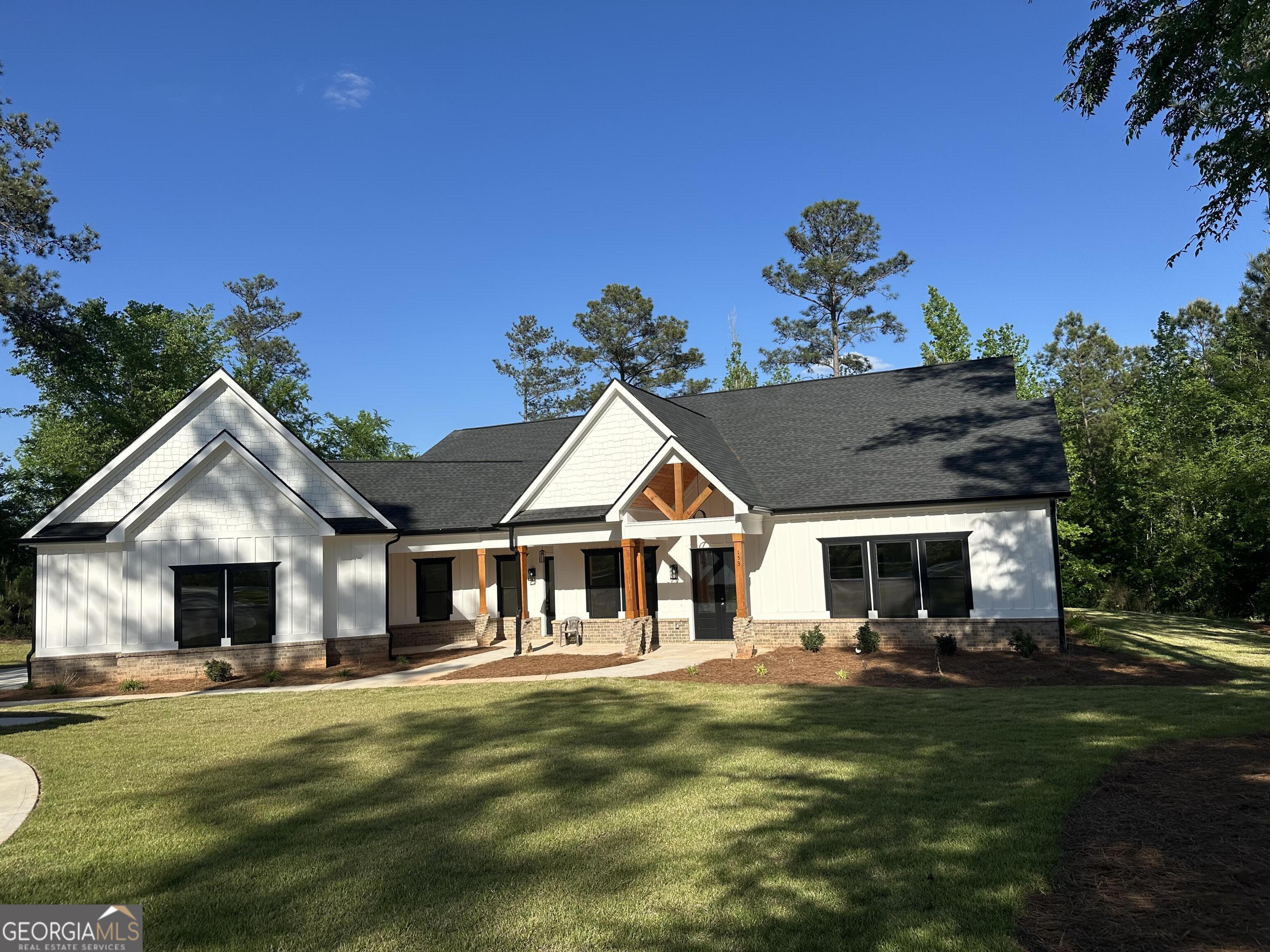 153 Dub Walker Road Jackson, GA 30233 - Photo 1 of 32
