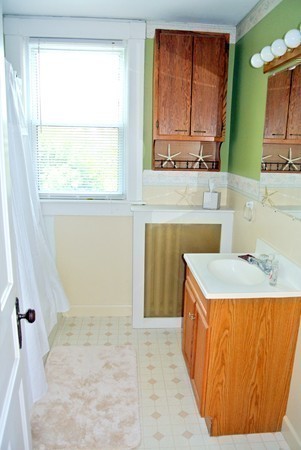 118 Beacon Street Clinton, MA 01510 - Photo 17 of 28 Gallery Image 17