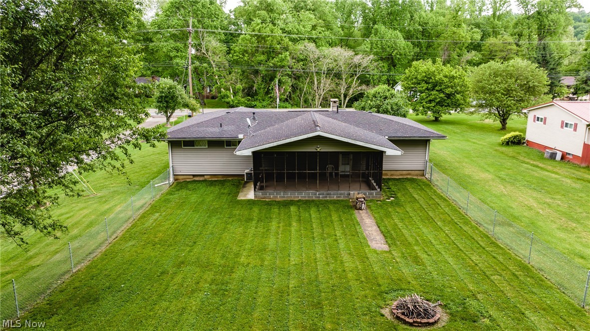11410 Dupont Road Washington, WV 26181 - Photo 3 of 28