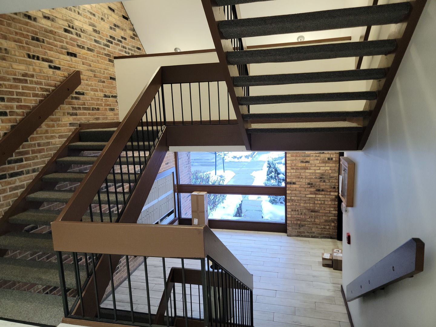 1810 Hemlock Place, Unit 209 Schaumburg, IL 60173 - Photo 2 of 13 a view of entryway