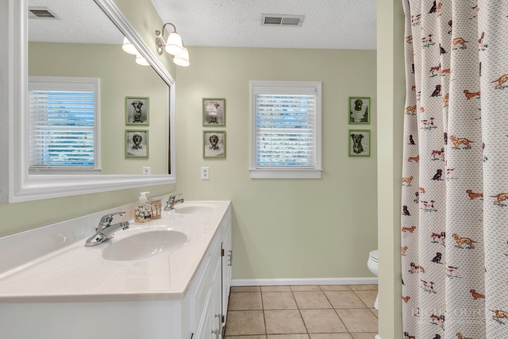 6415 Rhododendron Run Newland, NC 28657 - Photo 22 of 37