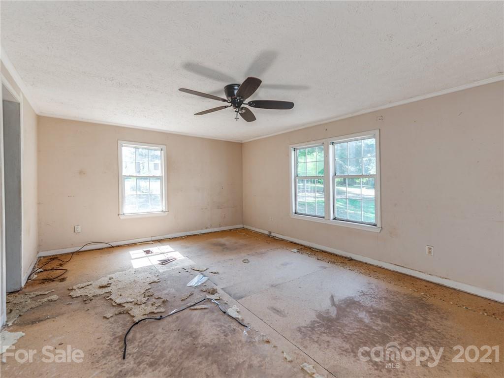 2317 Hicklin Bridge Road Edgemoor, SC 29712 - Photo 13 of 28 Gallery Image 13
