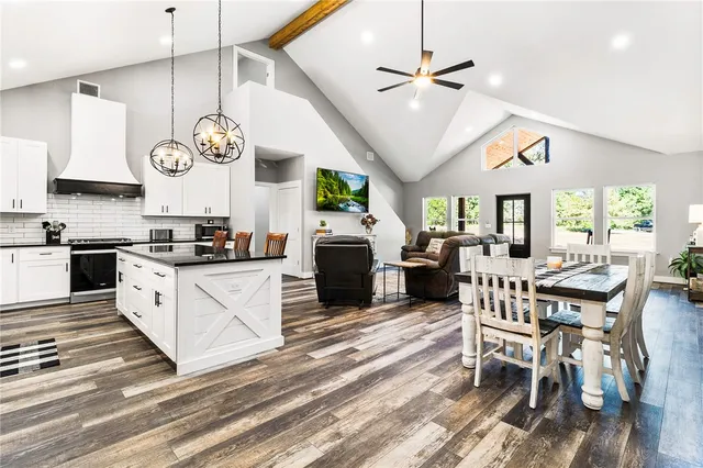 $1,350,000 | 7196 South County Road 458, Normangee, TX 77871