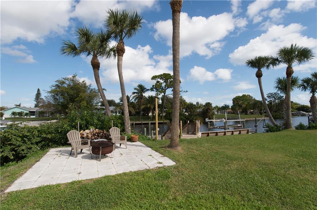 834 Northwest Spruce Ridge Drive Stuart, FL 34994 - Photo 29 of 44 Gallery Image 29