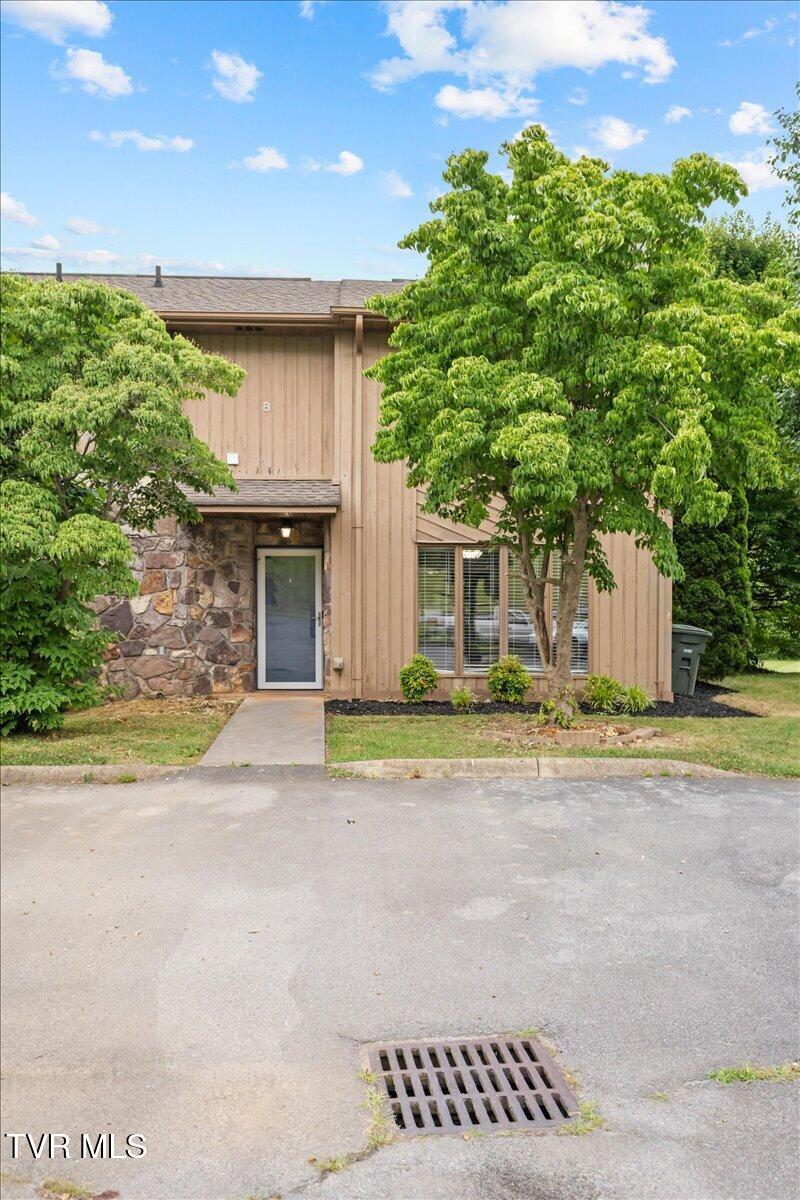 660 Fox Meadow Road, Unit 8 Elizabethton, TN 37643 - Photo 5 of 44 03-128A7351