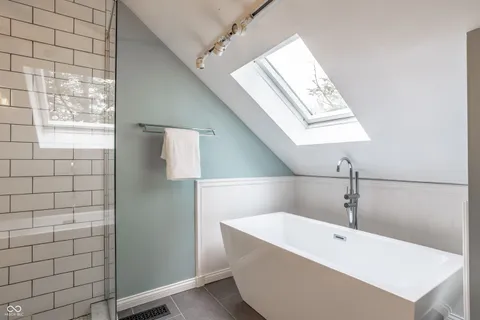 $600,000 | 6021 North Meridian Street, Indianapolis, IN 46208