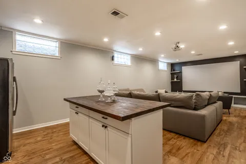 $600,000 | 6021 North Meridian Street, Indianapolis, IN 46208