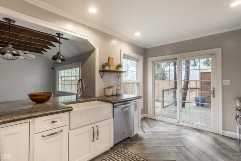 $600,000 | 6021 North Meridian Street, Indianapolis, IN 46208