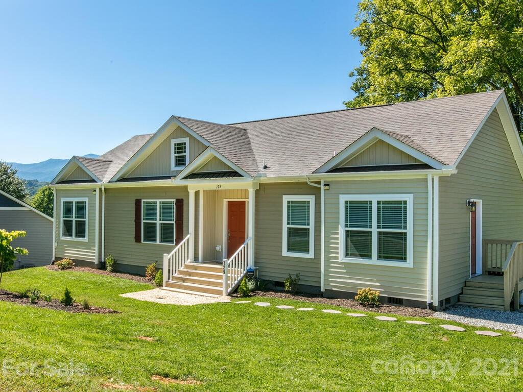 129 Craven Road Waynesville, NC 28786 - Photo 3 of 34 Gallery Image 3