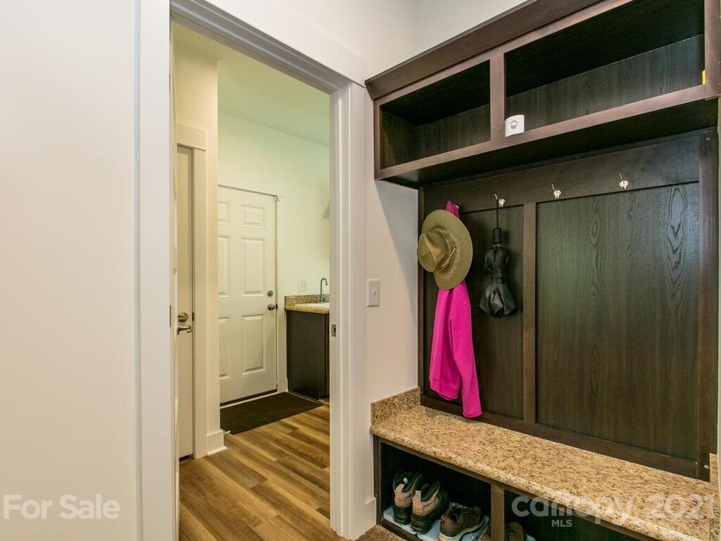 129 Craven Road Waynesville, NC 28786 - Photo 29 of 34 Gallery Image 29