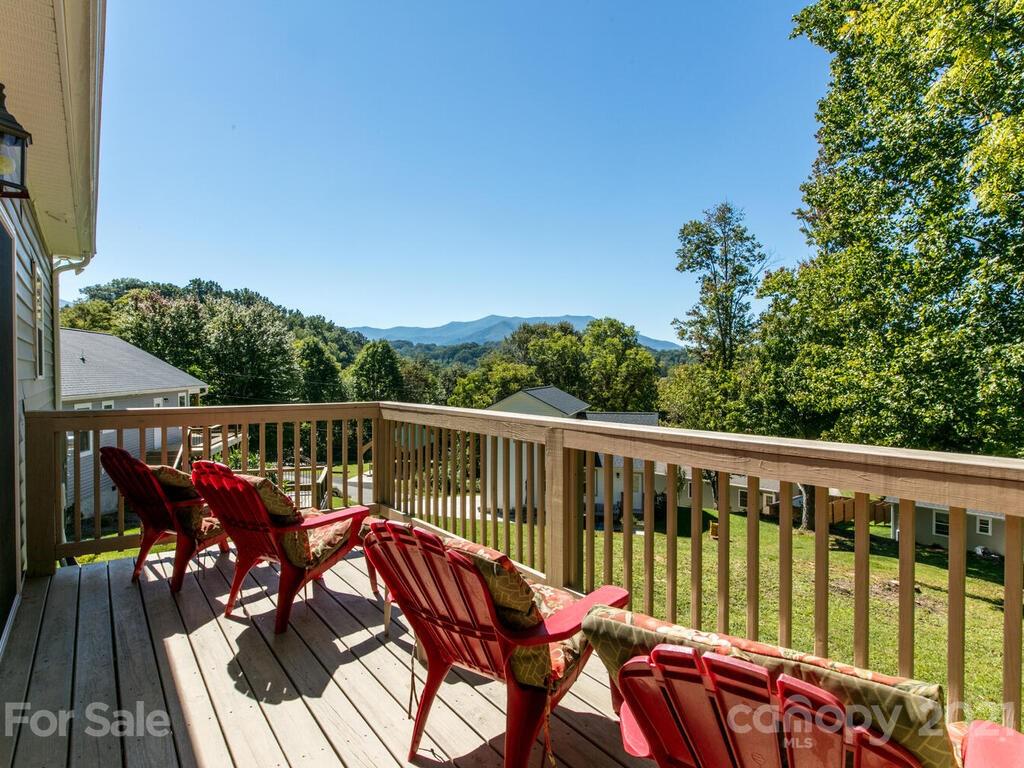 129 Craven Road Waynesville, NC 28786 - Photo 30 of 34 Gallery Image 30