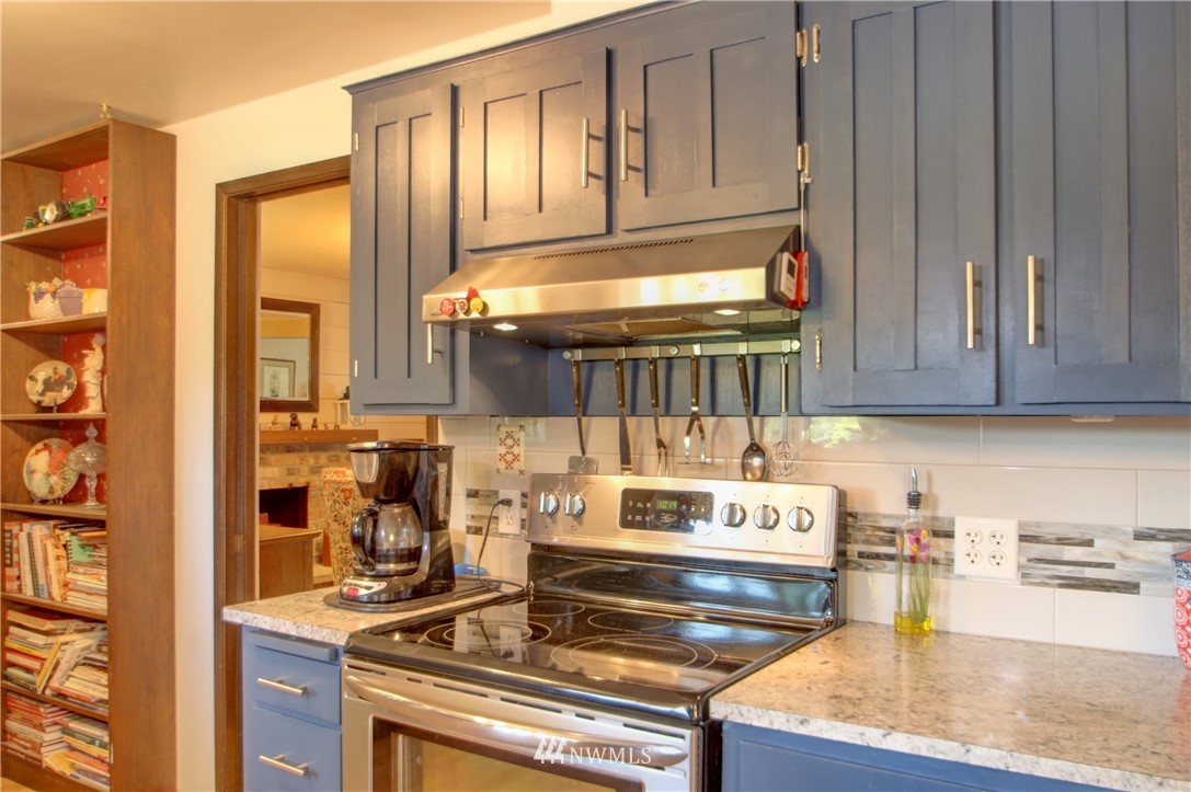 23734 Ruth Lane Mount Vernon, WA 98273 - Photo 6 of 25 Gallery Image 6