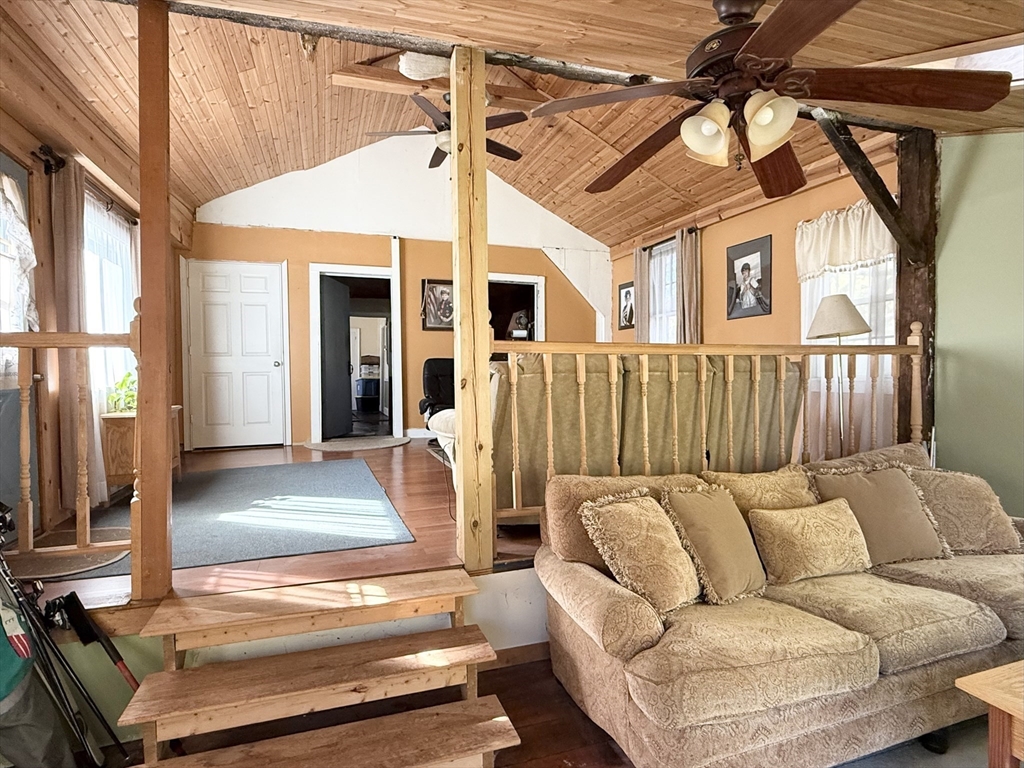 334 Elm Street West Springfield, MA 01089 - Photo 27 of 42