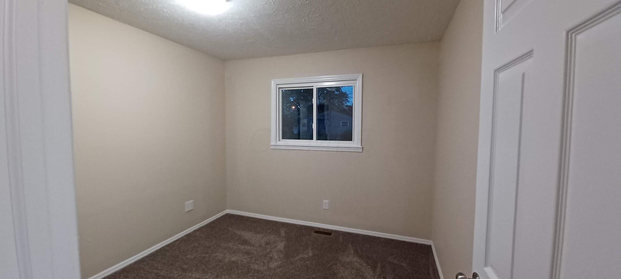 1831 Lonsdale Road Columbus, OH 43232 - Photo 15 of 24 Bedroom