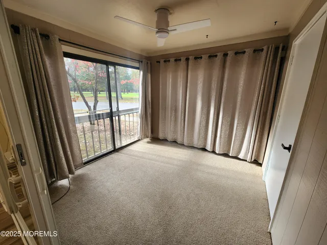 $2,300 | 129 Amberly Drive, Unit H, Manalapan, NJ 07726