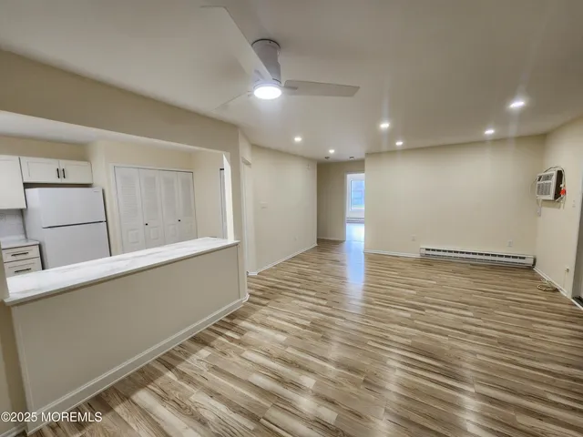 $2,300 | 129 Amberly Drive, Unit H, Manalapan, NJ 07726