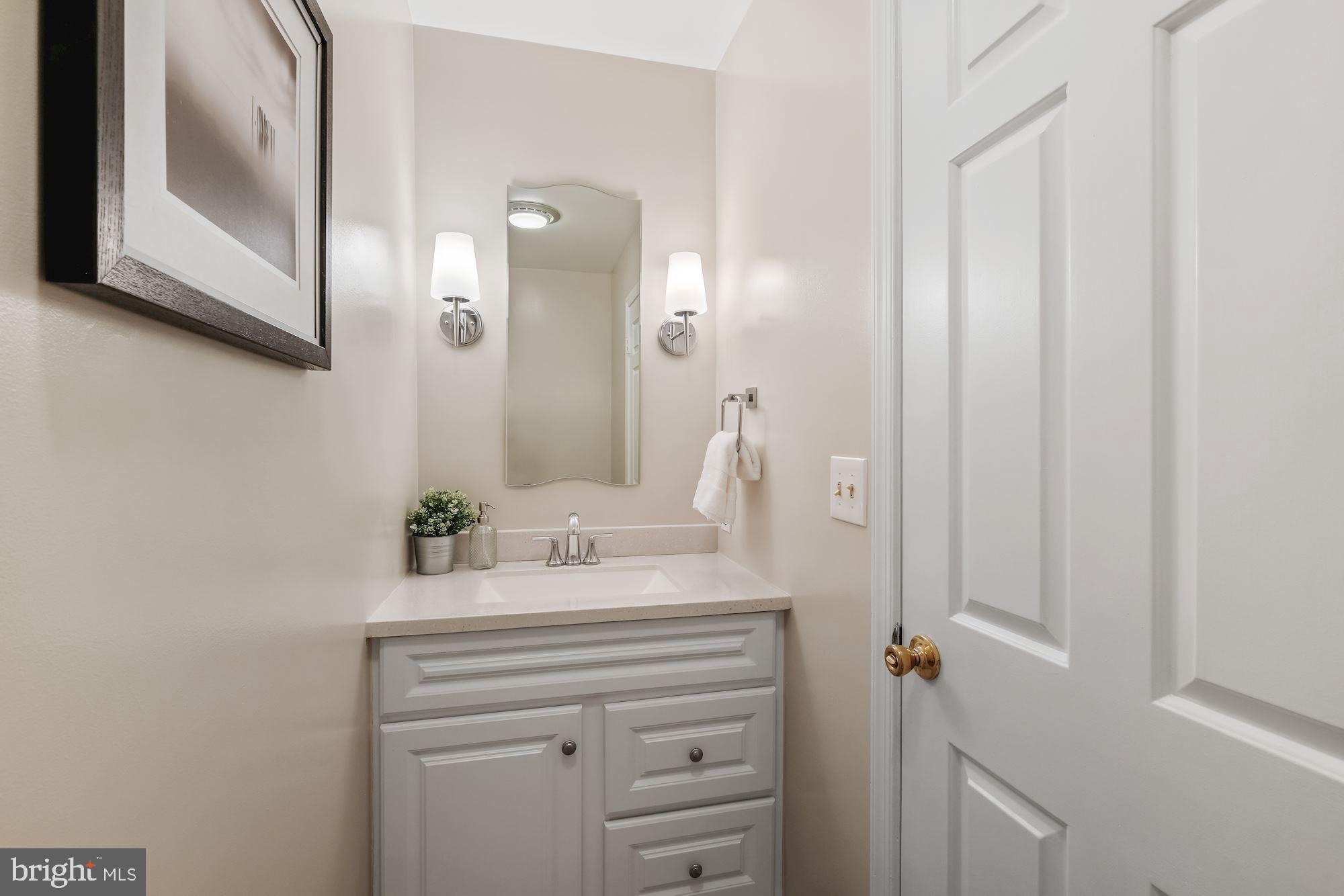 14829 Spring Meadows Drive Darnestown, MD 20874 - Photo 20 of 52 Main floor powder room