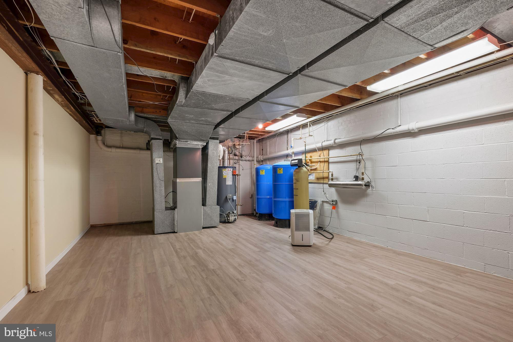 14829 Spring Meadows Drive Darnestown, MD 20874 - Photo 37 of 52 Plenty of storage!